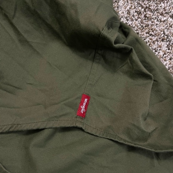 Wrangler Shirt Men's XXL Olive Green Button Up Short Sleeve‎ Utility Pockets - Picture 8 of 10